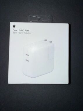 Genuine Apple 35W Dual USB-C Port Compact Wall Power AdaptervBrand New